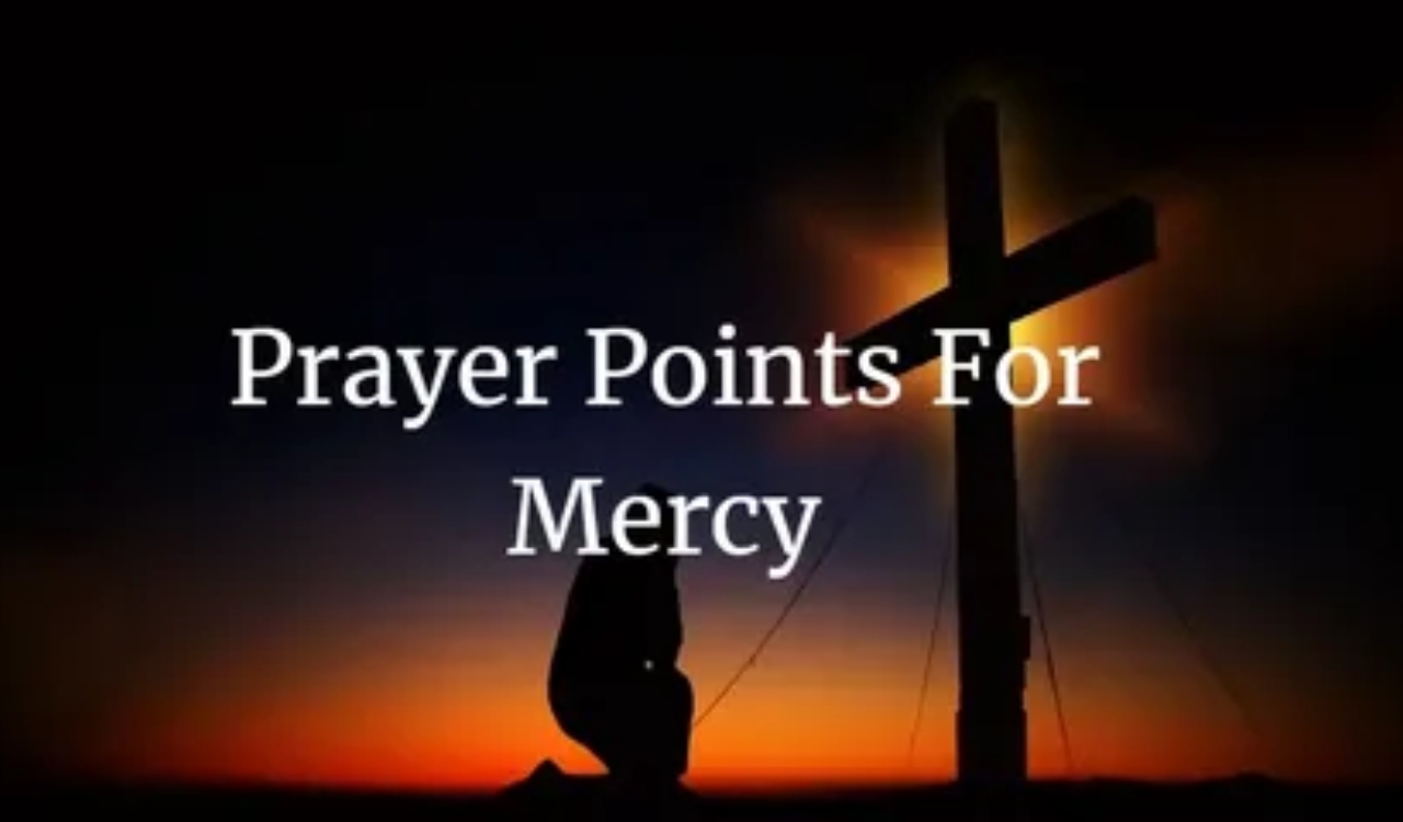 Best 150 Prayer Points for Favour and Open Doors Today